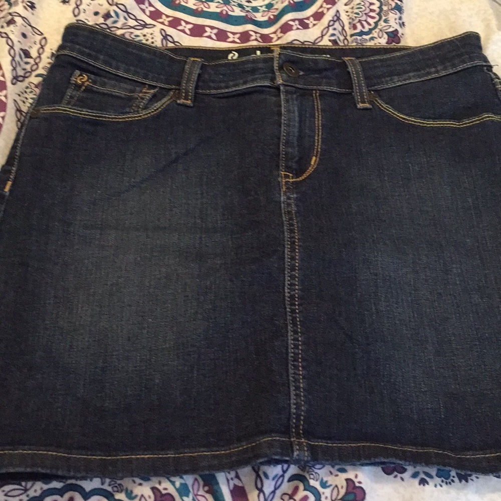 Denim skirt